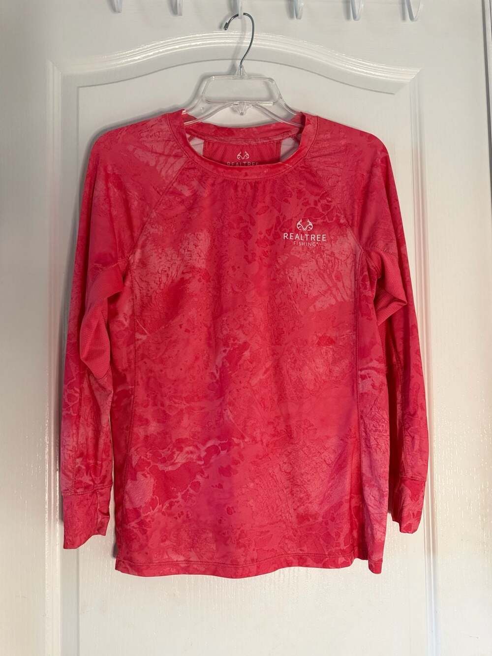 Realtree Fishing WAV3 Women's Long Sleeve Performance Tech Shirt
